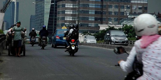 Cuaca ekstrem di Manado, 1 orang hilang dan 2 tertimbun longsor