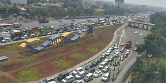 Cara bangun tol layang Jakarta-Cikampek agar tak timbulkan kemacetan