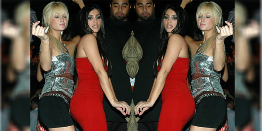 evolusi kim kardashian dalam 10 tahun terakhir, bikin geleng-geleng!