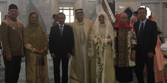 Pertama kalinya, pengantin WNI menikah di masjid Rusia