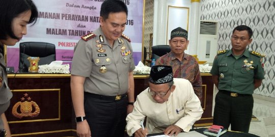 Tak mau kecolongan, Polrestabes Surabaya perketat pengamanan gereja