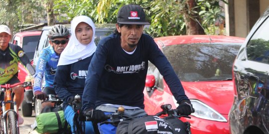 Pasutri asal Malang keliling dunia pakai sepeda tandem