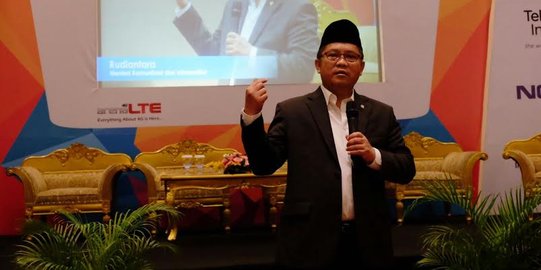 Menkominfo janji benahi frekuensi radio di Indonesia