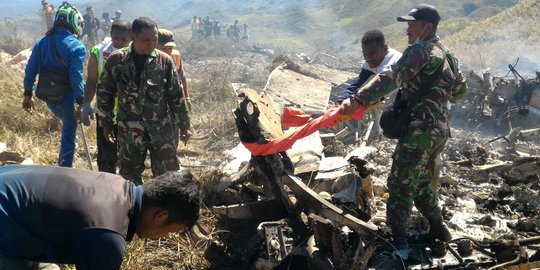 Isak tangis sambut kedatangan jenazah korban Hercules jatuh