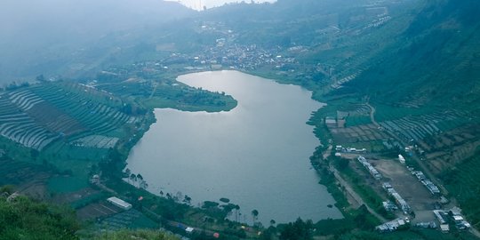 Berburu keindahan di desa tertinggi se-Pulau Jawa