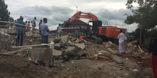 Bmkg Aceh - BMKG Amati Gerhana Matahari Cincin Di Gedung Tsunami