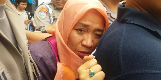 Dora Natalia di Polres Jaktim: Maaf bang nggak bisa cerita