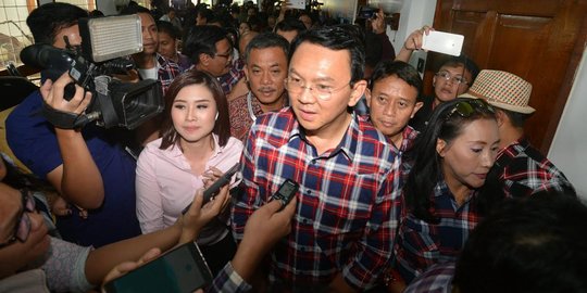 Santainya Ahok terancam pidana & diberhentikan jadi gubernur Jakarta