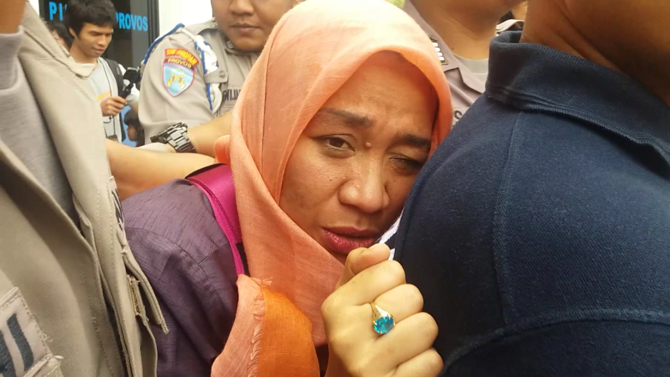 dora usai diperiksa di polres jaktim