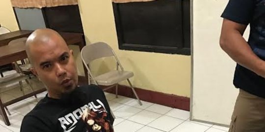 Alasan sakit, Ahmad Dhani kembali batal diperiksa Polda Metro