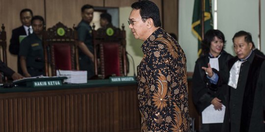 Pengacara protes JPU sangkakan Ahok dengan Pasal 156a