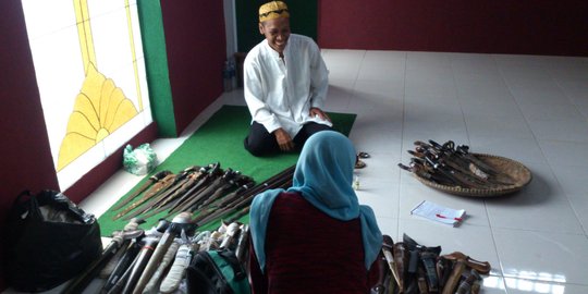 Menjaga pusaka merawat budaya