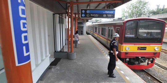 Malam tahun baru, masyarakat dilarang menginap di stasiun