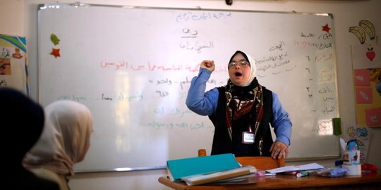 Kisah Hiba Al-Sharfa, penderita down syndrome jadi guru di Palestina