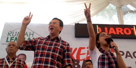 Ahok jawab sentilan Anies: RT/RW tak bisa laporan Qlue, kan ada staf