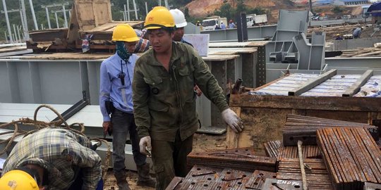 Dokumen 17 pekerja China di PLTU Kukar bermasalah, 100 orang lari