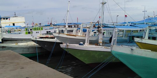 Cuaca ekstrem, aktivitas pelayaran di Pelabuhan Paotere ditunda