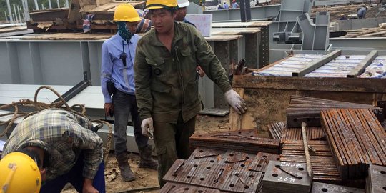 Sulitnya petugas menembus PLTU Handil buru pekerja asing ilegal