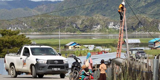 Banyak kantor libur, beban puncak listrik Natal dan Tahun Baru turun