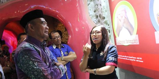 Saat mendikbud ikut tes otak di Museum Tubuh