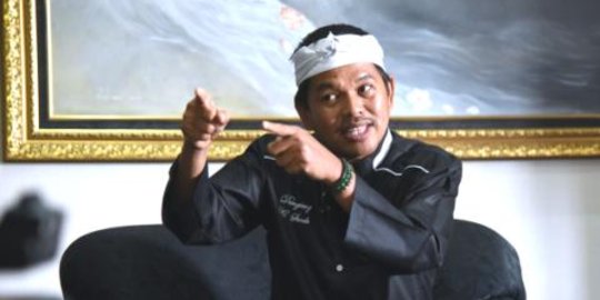 Bupati Dedi ingin Waduk Jatiluhur bersih dari kolam jaring apung