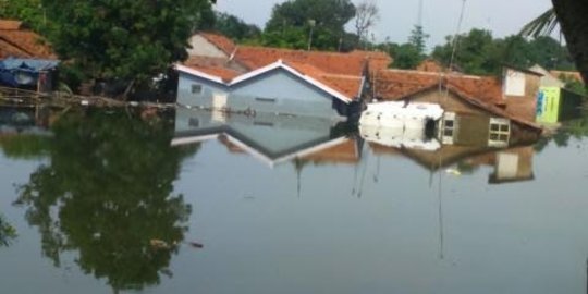 Korban banjir Bima: Dapur rumah lumpur semua, bagaimana mau masak?