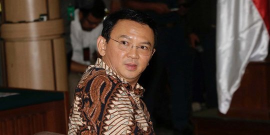 'Gigit jari' kubu Ahok usai eksepsi ditolak