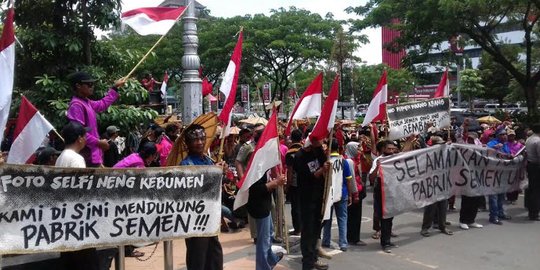 Tuntut upah tinggi, buruh Jateng dukung pabrik semen Rembang berdiri