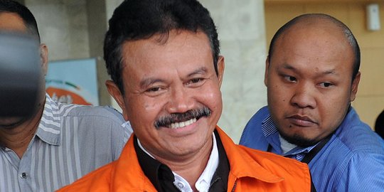 Begini ekspresi Sekda Kebumen usai resmi ditahan terkait suap Rp 5 M