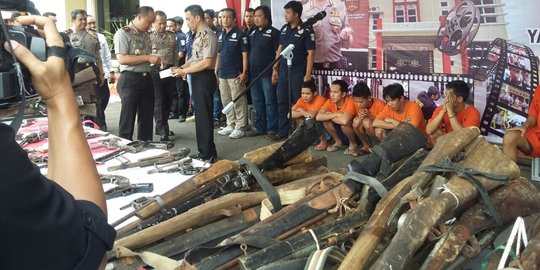 Sepanjang 2016 Polda Sumsel sita 1.367 senpi rakitan