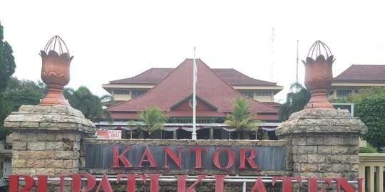 pejabat klaten langsung ditunda rev3