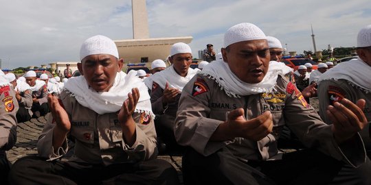 Rayakan Tahun Baru, 1.000 polisi zikir bersama di Masjid Al Markaz