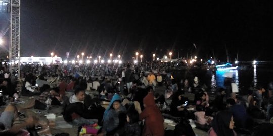 Demi rayakan tahun baru di Ancol, warga Ciamis dirikan tenda