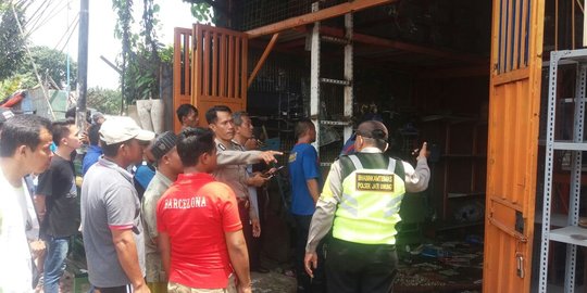 Awal 2017, toko mebel di Tangerang ludes terbakar