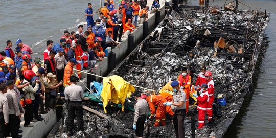 3 Tewas akibat kapal terbakar, 2 orang bernama Jeksen & Eli Elia