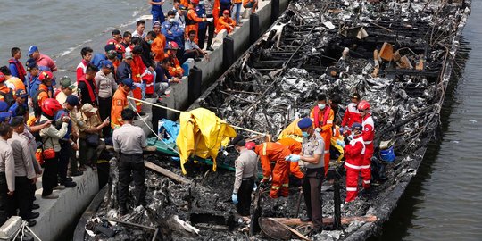Dari 22 jenazah korban kebakaran KM Zahro, 2 diserahkan ke keluarga