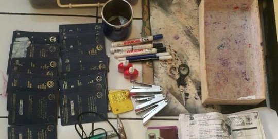Polisi bongkar buku dan uji Kir di Tangsel, honorer Dishub terlibat