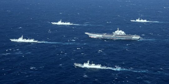 Tiongkok susun formasi armada kapal perang di Laut China Selatan