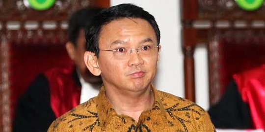 Ahok bingung ada saksi yang ngaku pengacara, padahal bukan