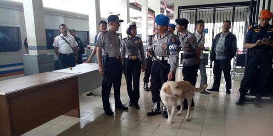 Polisi kawal ratusan bonek hadiri Kongres PSSI di Bandung