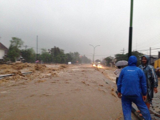 banjir bandang di malang