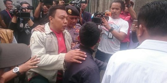 Video polisi amankan pengadang Ahok di Lenteng Agung