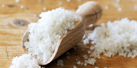 10 Alasan sehat untuk mulai berkenalan dengan garam epsom