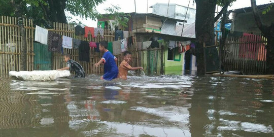 Puluhan rumah warga Makassar di 'Jalan Jokowi' terendam banjir