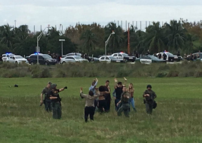 penembakan di bandara florida