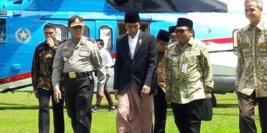 Cek harga sembako, Jokowi blusukan di Pasar Kajen Pekalongan