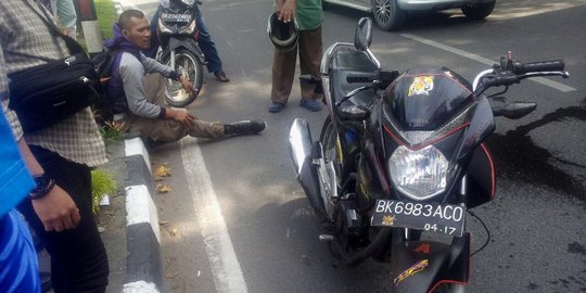Senggolan dengan mobil DPRD Sumut, anggota Satpol PP luka-luka