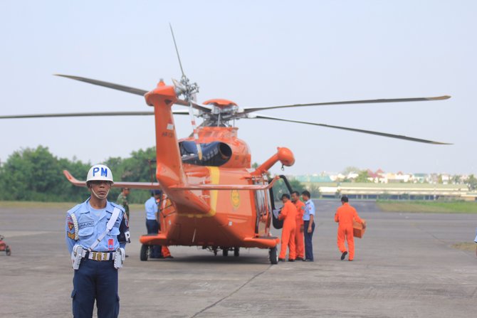 basarnas tempatkan heli di medan