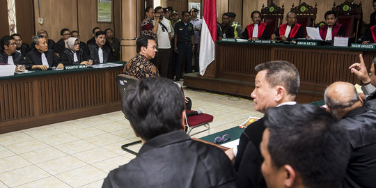 Repotnya persidangan Ahok, lokasi dipindah sampai dipersulit meliput