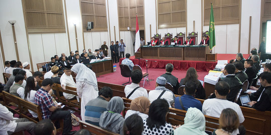 Irena nilai pertanyaan kuasa hukum Ahok jauh dari materi sidang